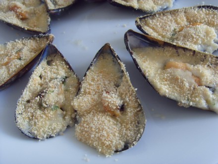 Baked mussels finished dish