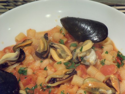 Pasta with beans and mussels finished dish